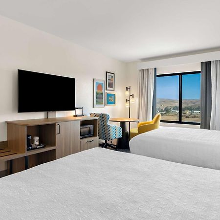 Hampton Inn & Suites Corona, Ca 外观 照片