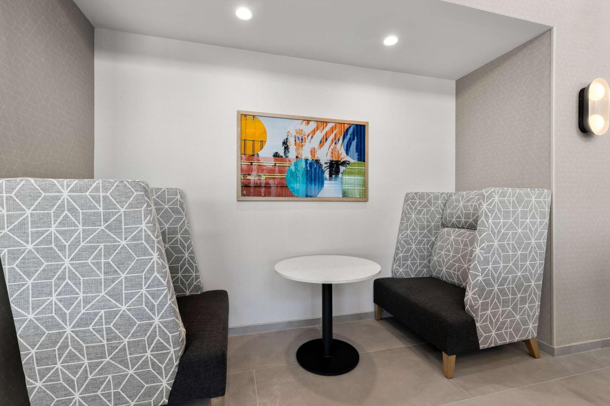 Hampton Inn & Suites Corona, Ca 外观 照片