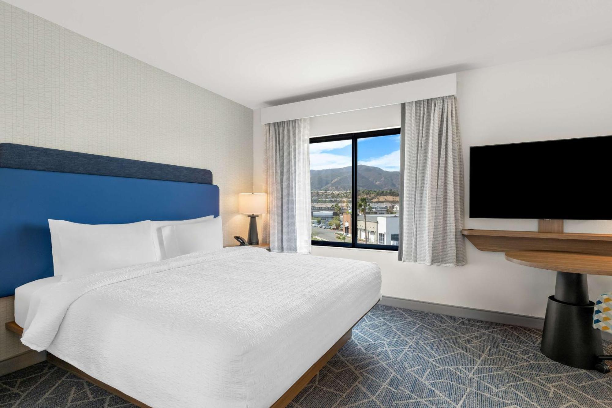 Hampton Inn & Suites Corona, Ca 外观 照片