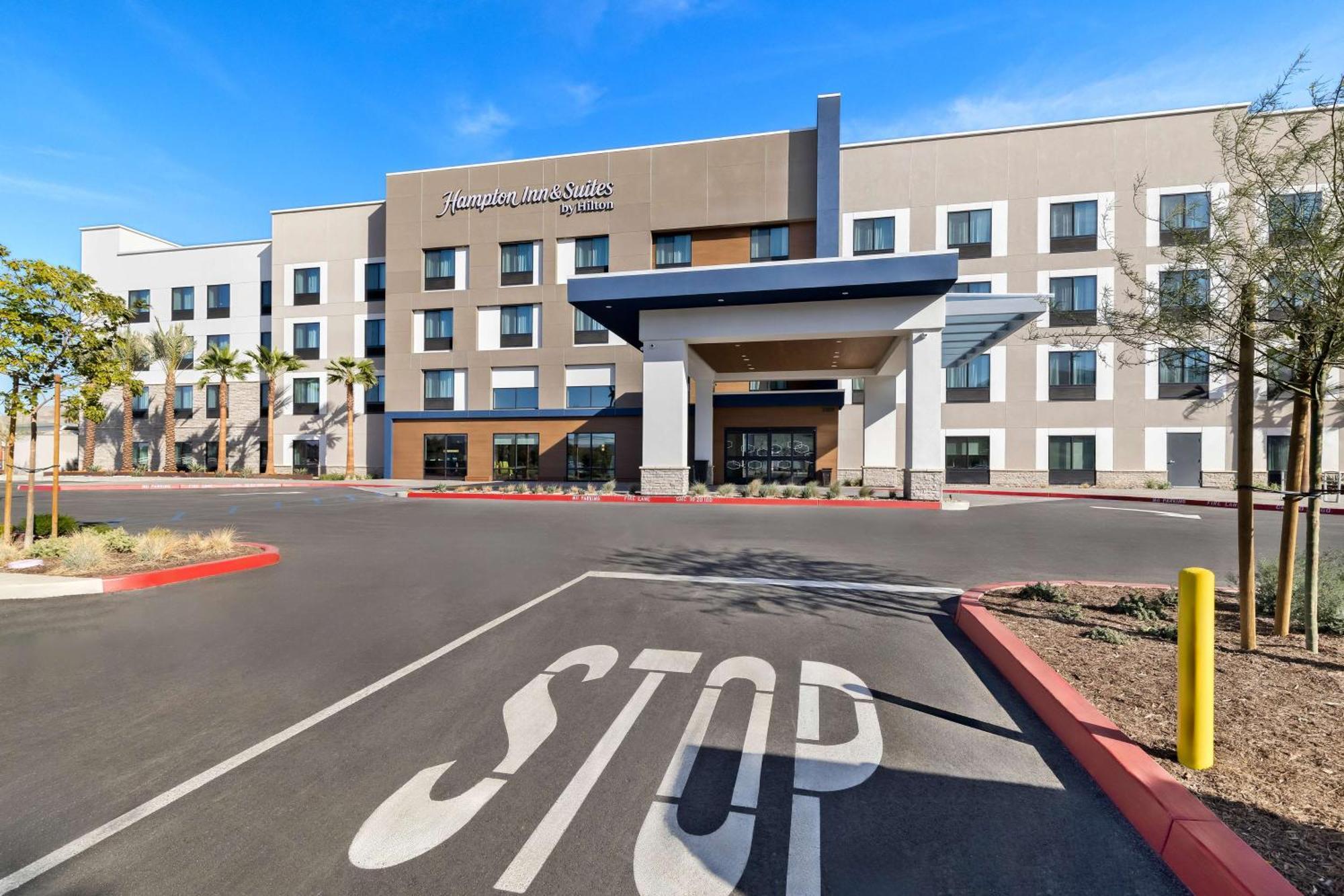 Hampton Inn & Suites Corona, Ca 外观 照片
